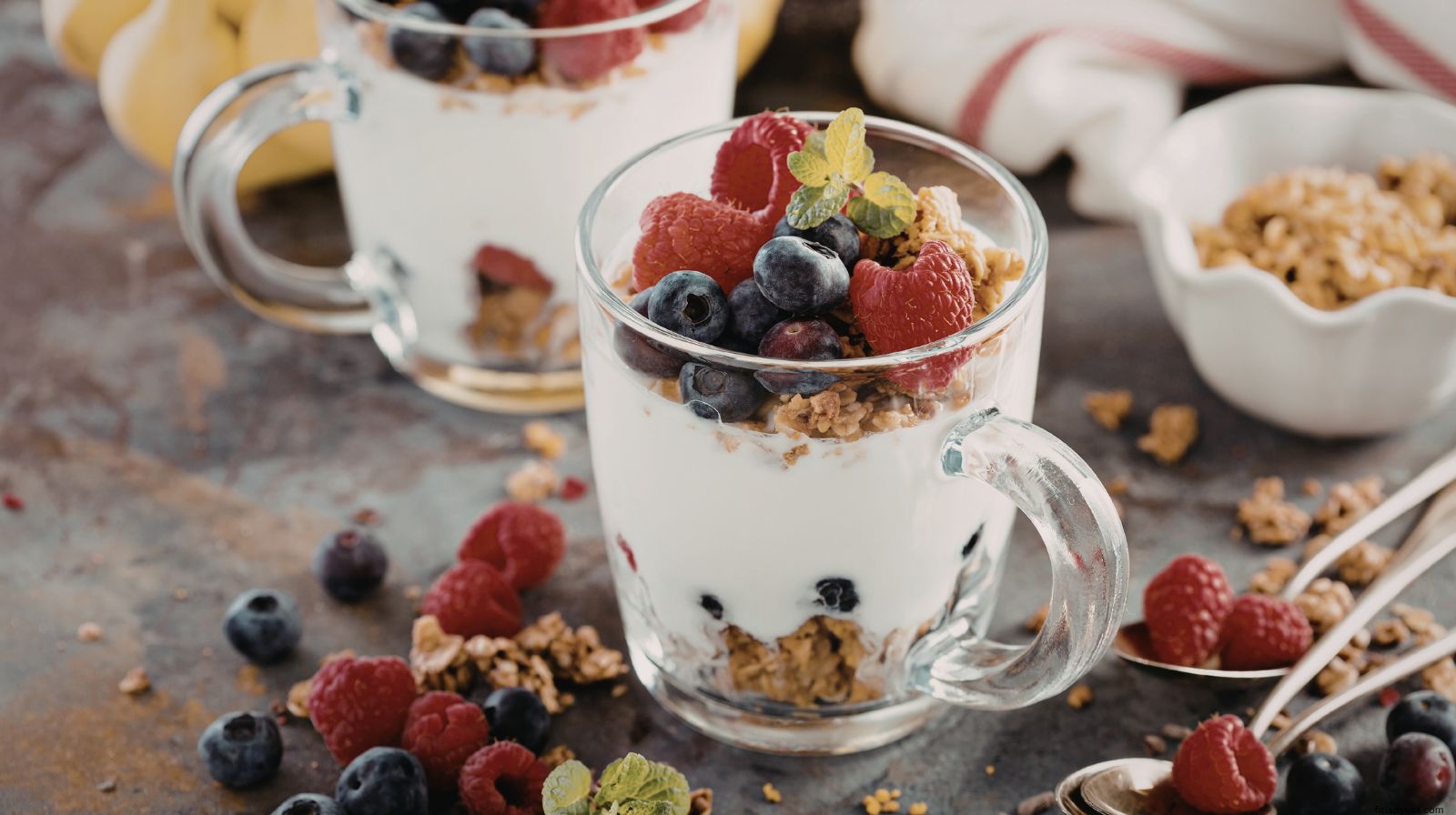 High-Protein Yogurt Parfait